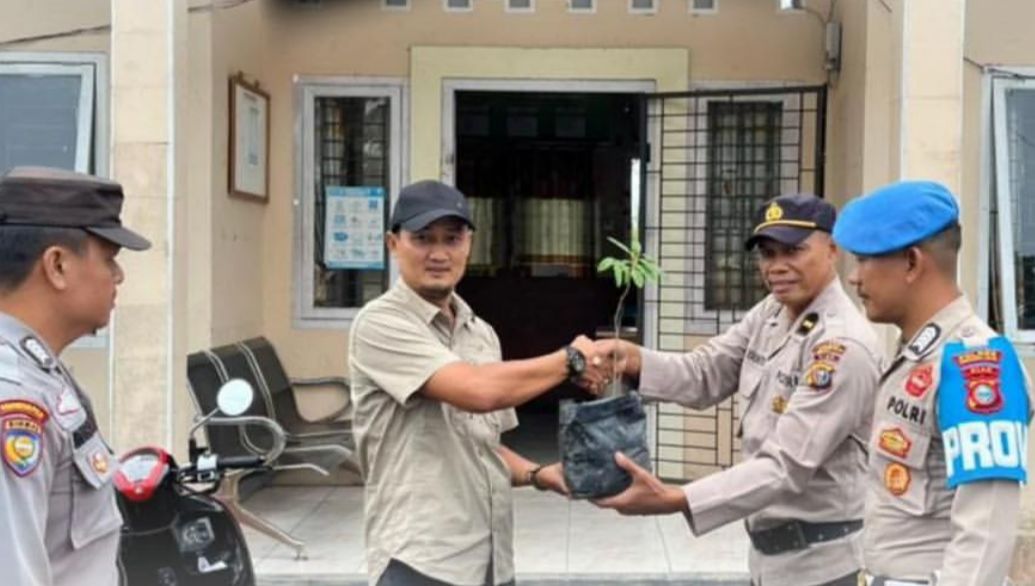 96812741-2d24-49f2-9e5f-b495803195ab